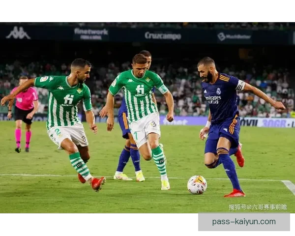 分析：足球赛事中的关键战术变化如何影响比赛结果，值得关注球队表现稳健